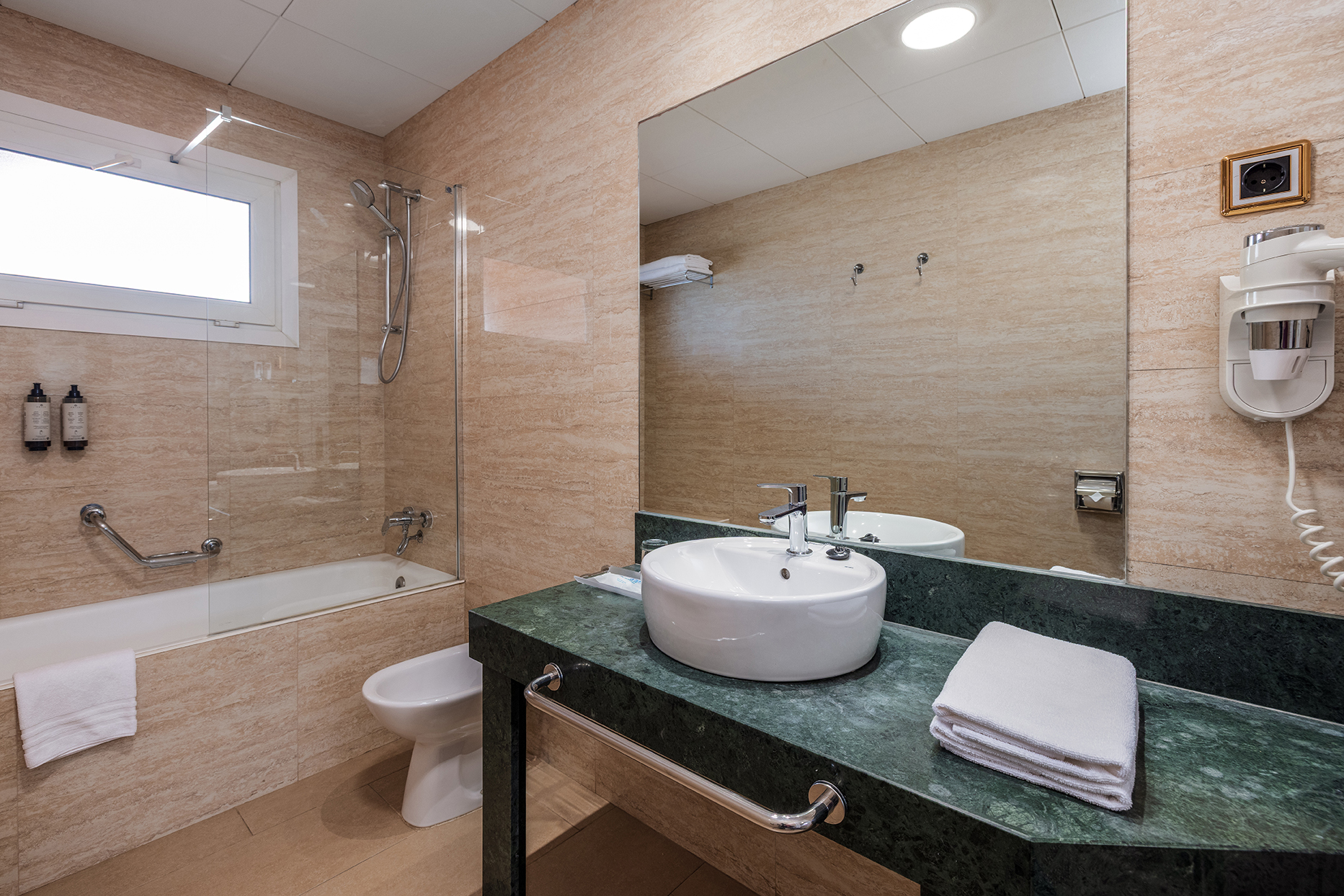 004_alta_playadulce Doble Superior.jpg